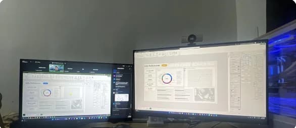 Setup dua skrin peserta: Zoom di satu skrin, Power BI di skrin lain